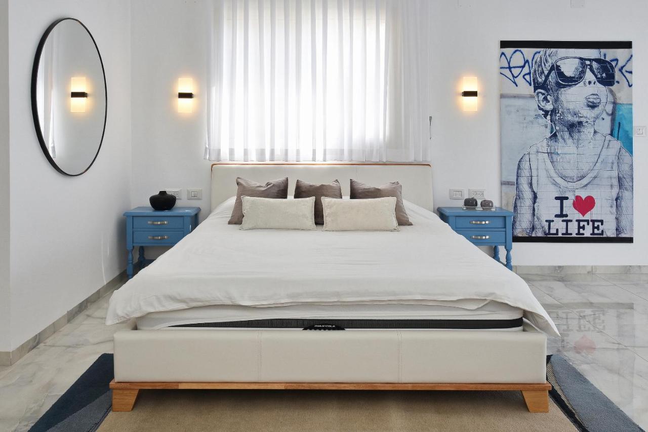 הסויטות של פולי Apartamento Manot Exterior foto