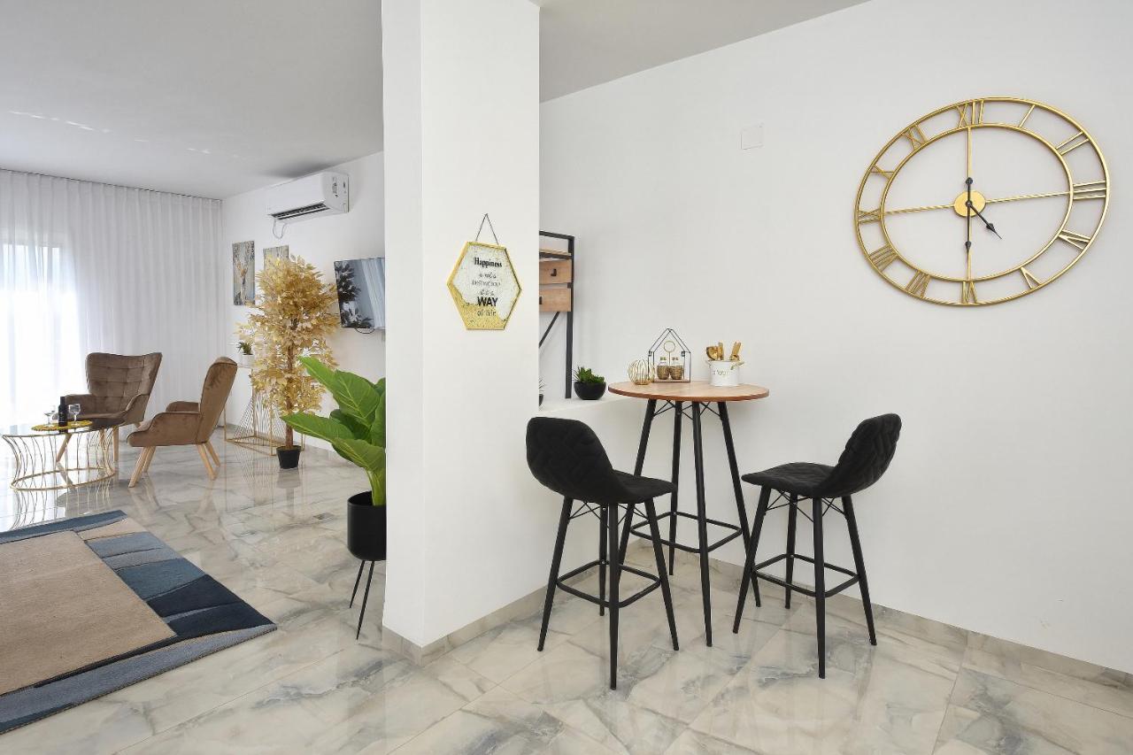 הסויטות של פולי Apartamento Manot Exterior foto